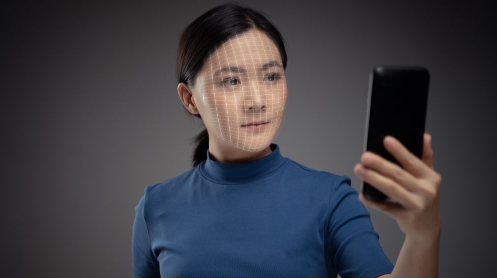 Facial Recognition for Instant Photo Tagging